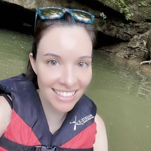 Meet your Posher, Sherry